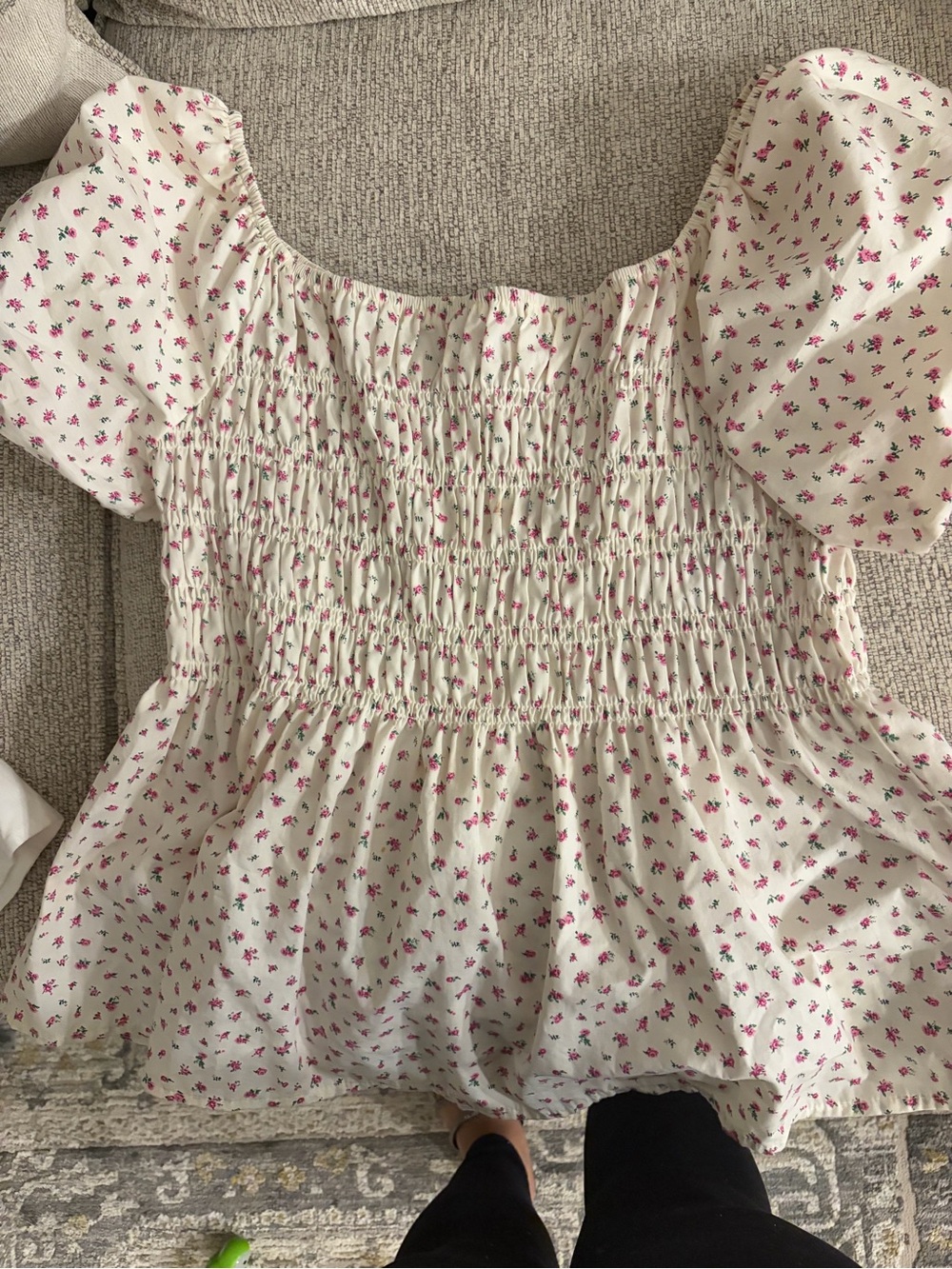 Smocked Puff-Sleeve Floral Top - White with Pink Flowers